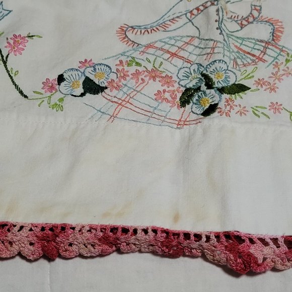 Vintage Embroidered Crochet Linen Lot Multiple Pieces Pillowcase Handkerchiefs - Picture 3 of 13